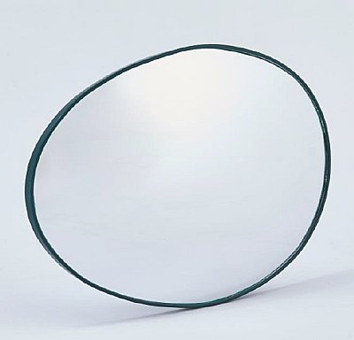 Mirror Ø56 (oval) cm incl. wall mounting.